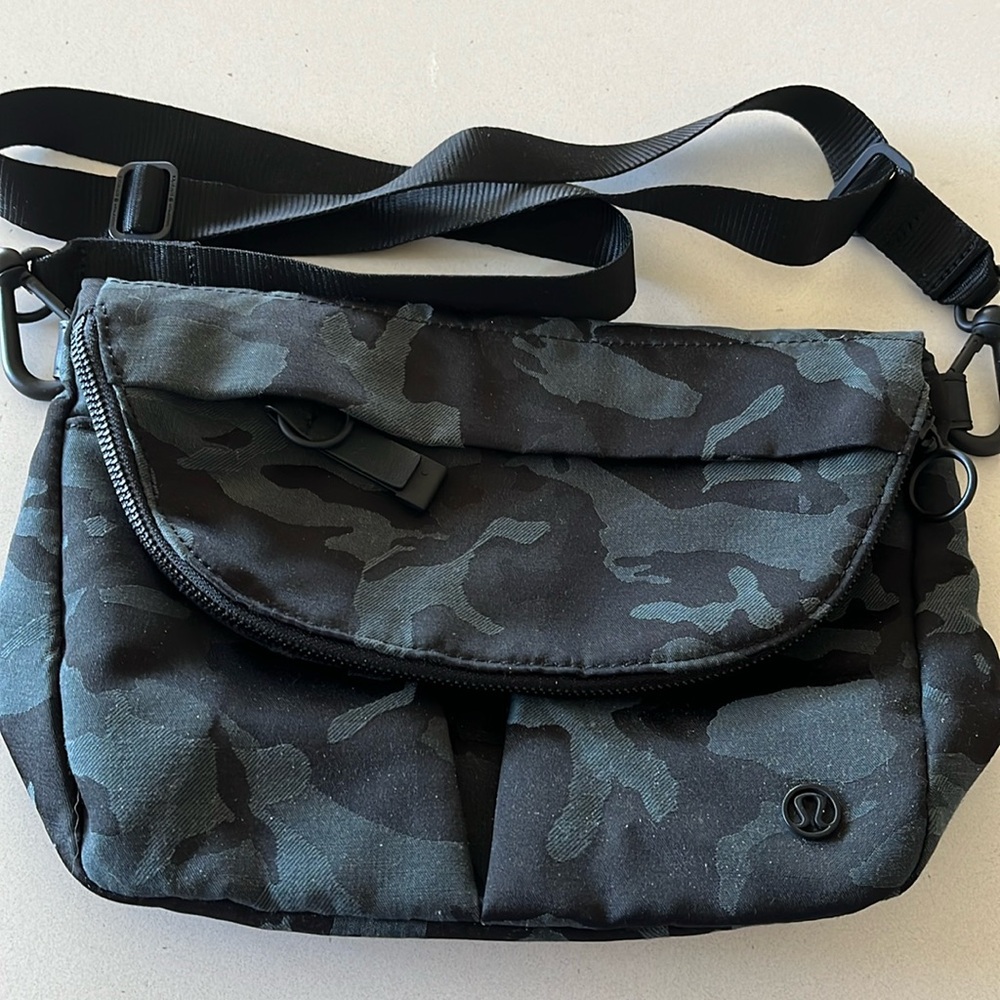 Lululemon Festival Bag